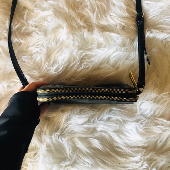 Black cross body purse - Picture 4 of 4